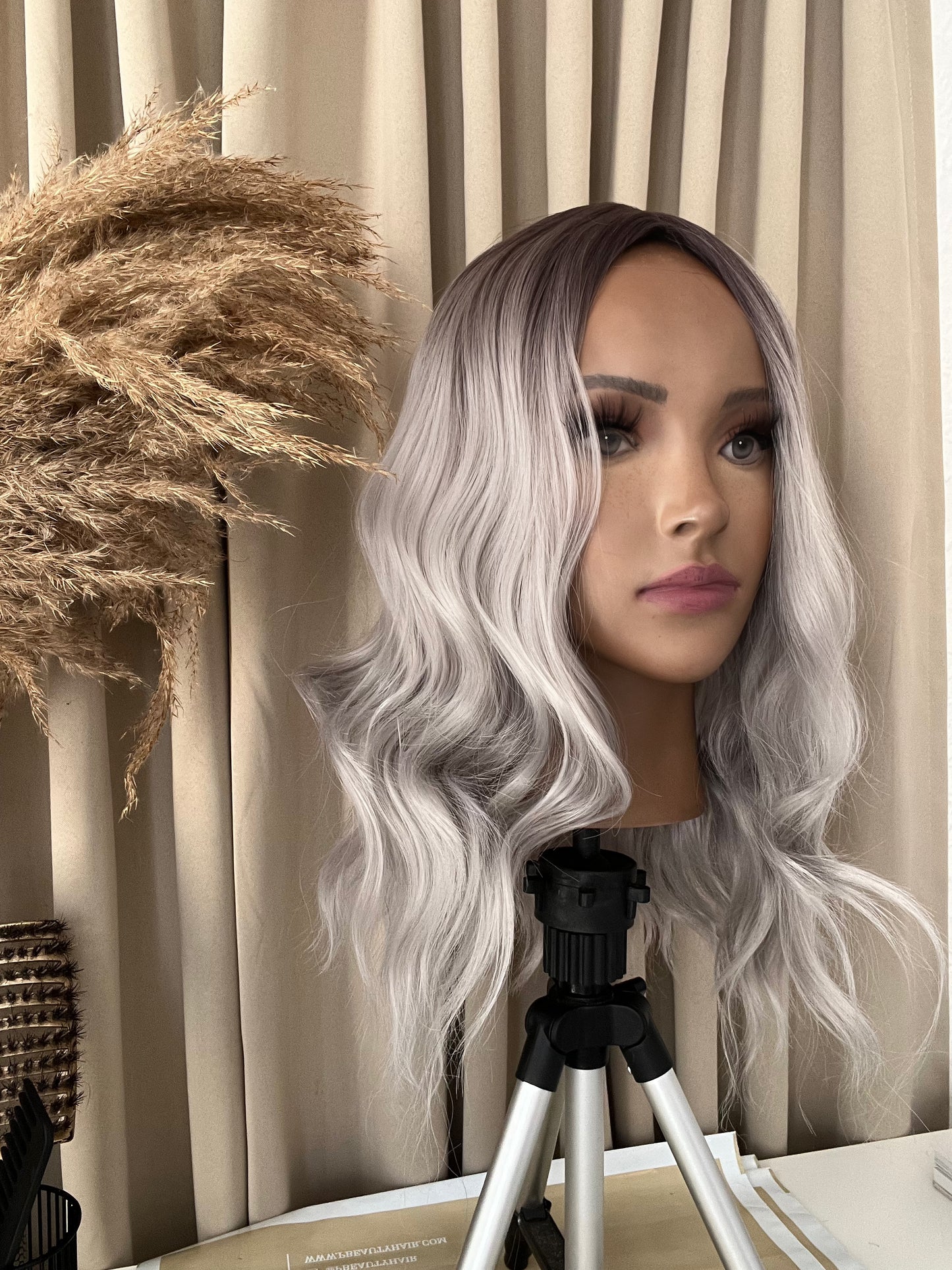 CLAIRE 14”Grey Bob Synthetic No Lace Wig