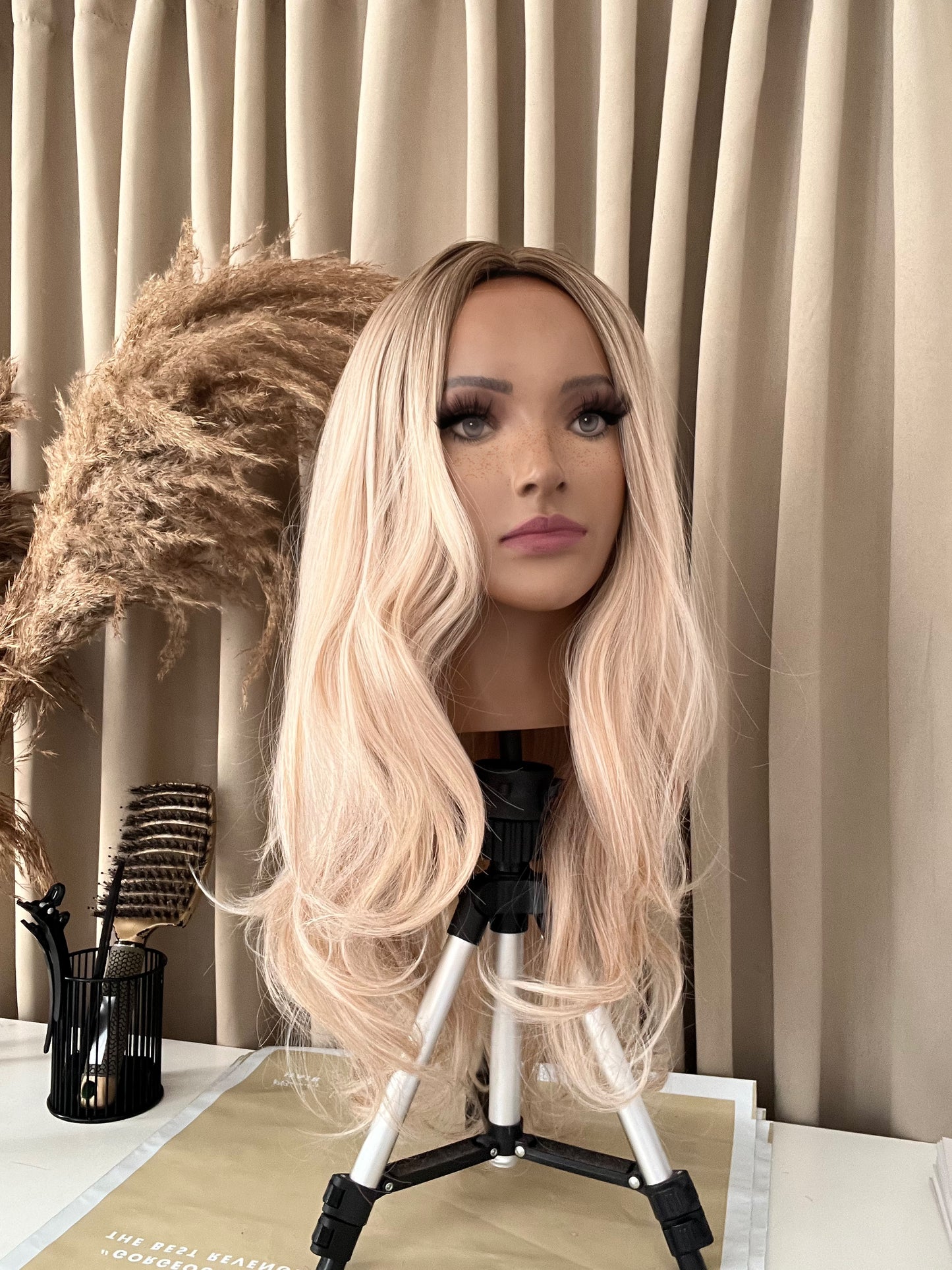 AYLA 24" Ombre Blonde Wavy Synthetic Wig
