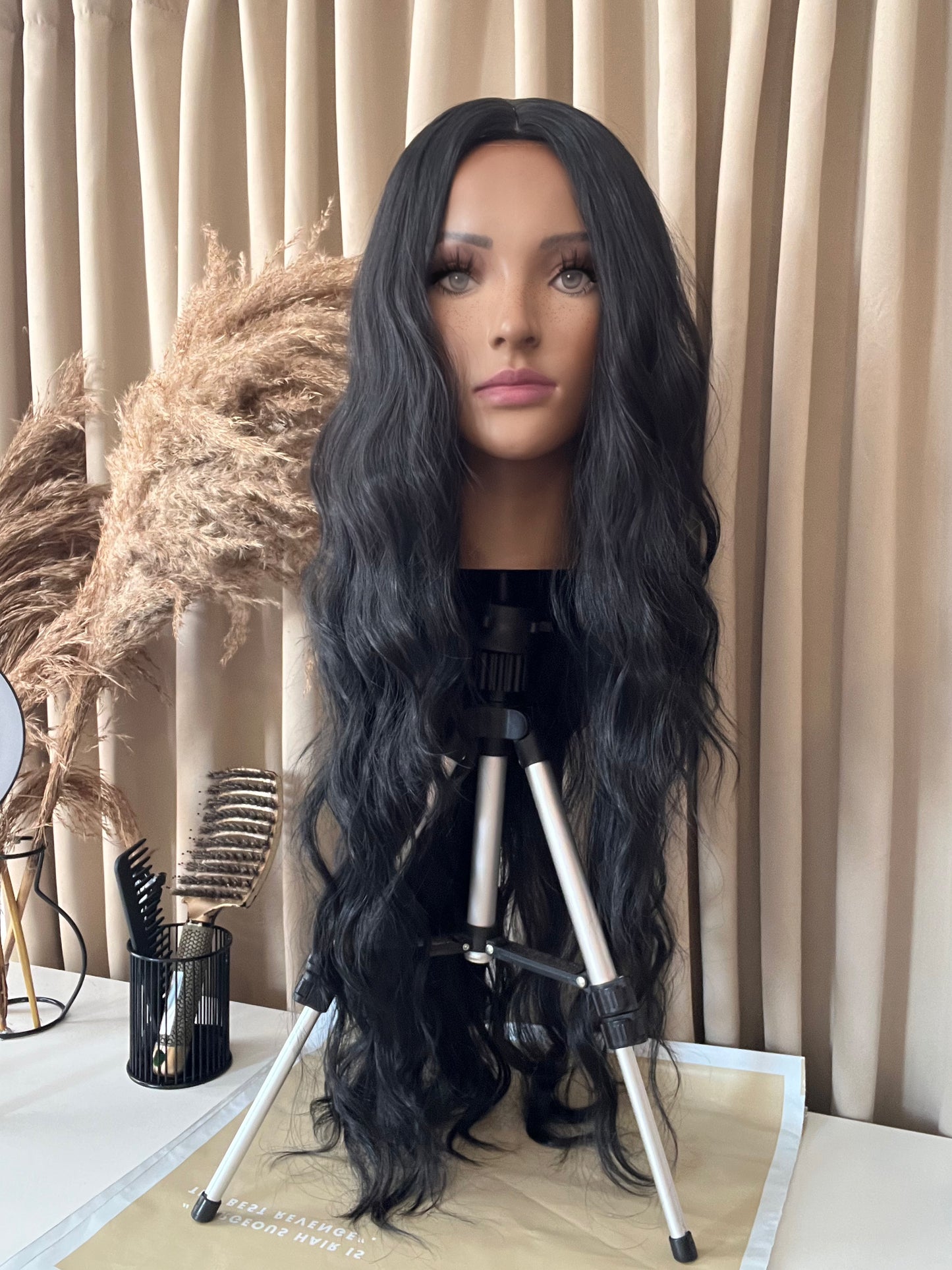 KALI 28" Black Wavy Synthetic No Lace Wig