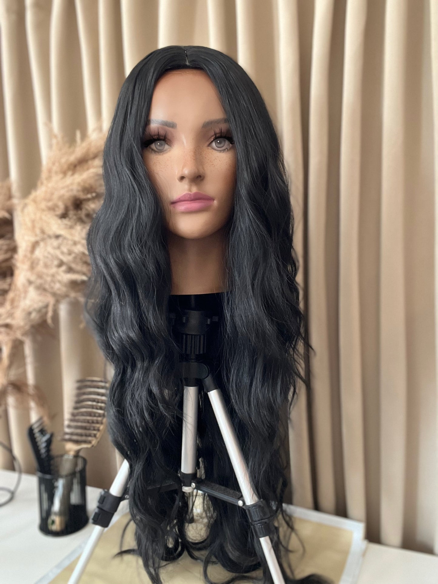 KALI 28" Black Wavy Synthetic No Lace Wig