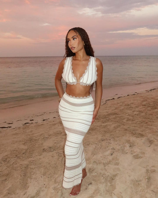 7 Feminine Hairstyles For Vacation