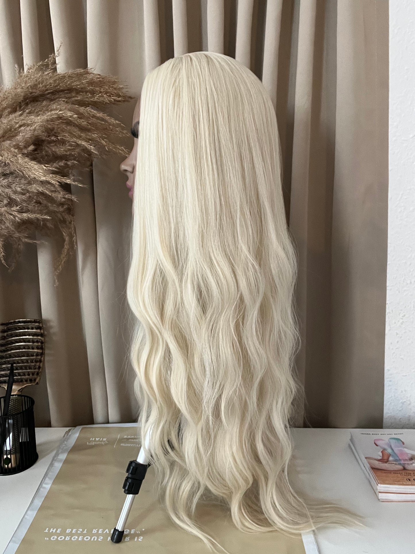 Blonde long wavy synthetic hair wig